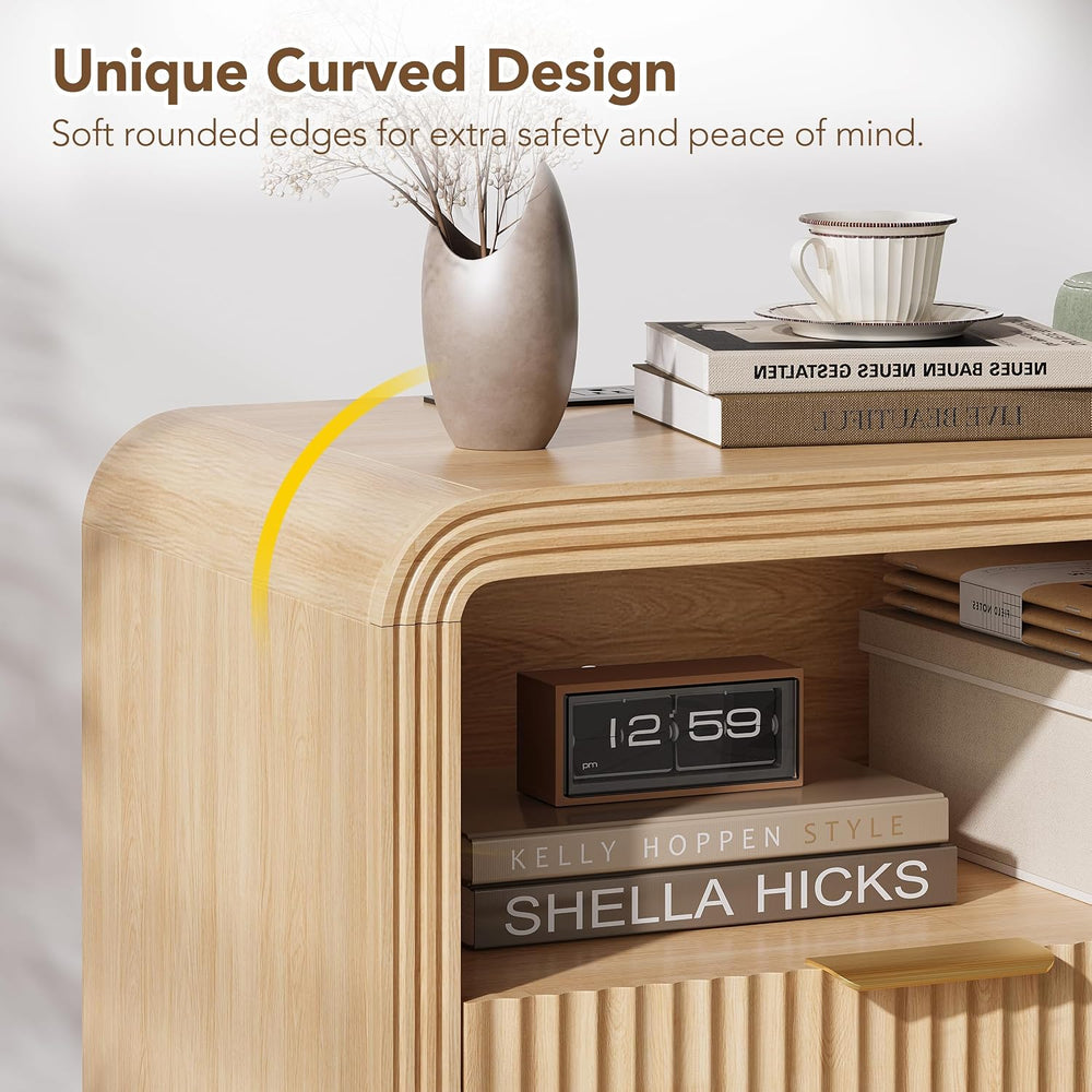 Decofy 23'' Wide Fluted Nightstand Set of 2 with Charging Station, Oak