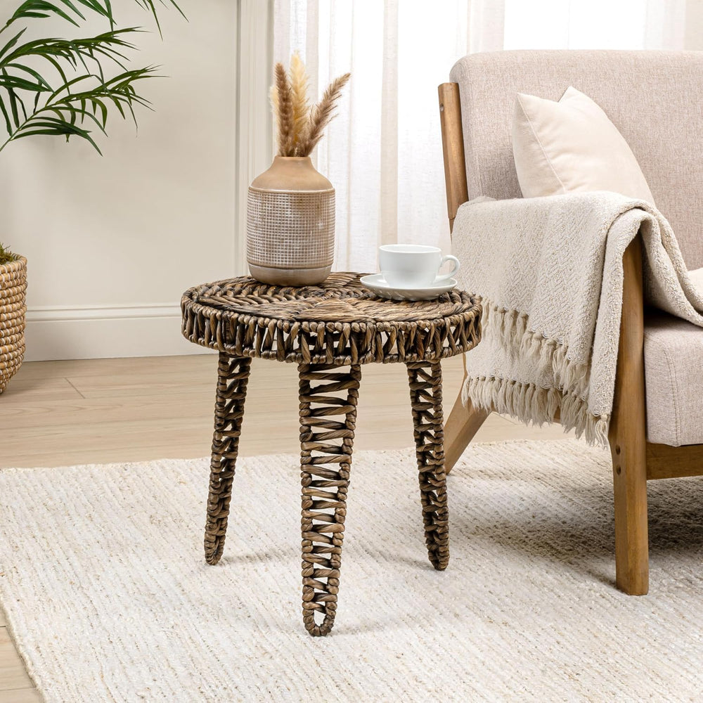 JONATHAN Y Amara 17" Round Handwoven Water Hyacinth End Table with Tripo...